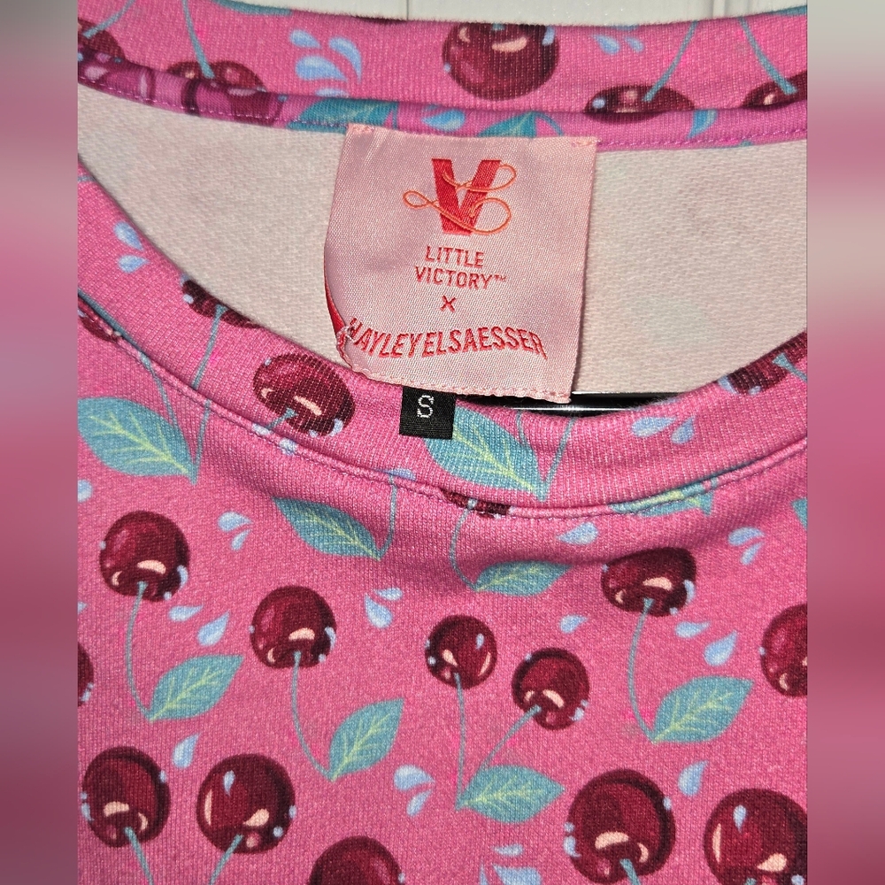 Pink Cherry Crewneck Oversize Sweatshirt Small - Picture 3 of 3